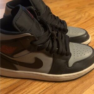 jordan 1 retro mid's "shadow"
